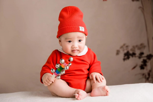 宁阳六个月宝宝总是摇头